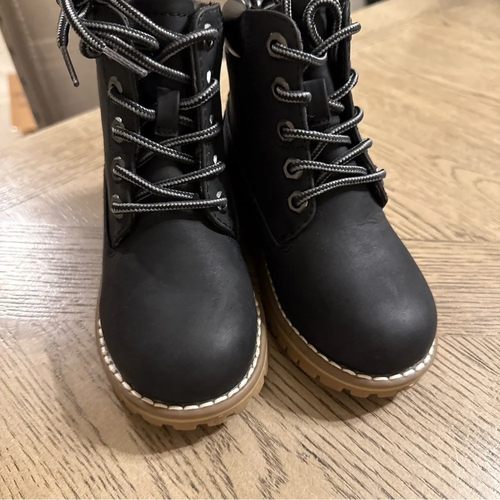 Bruno Marc Boy's Lined Lace Up Ankle Boots Size 10  Faux Fur